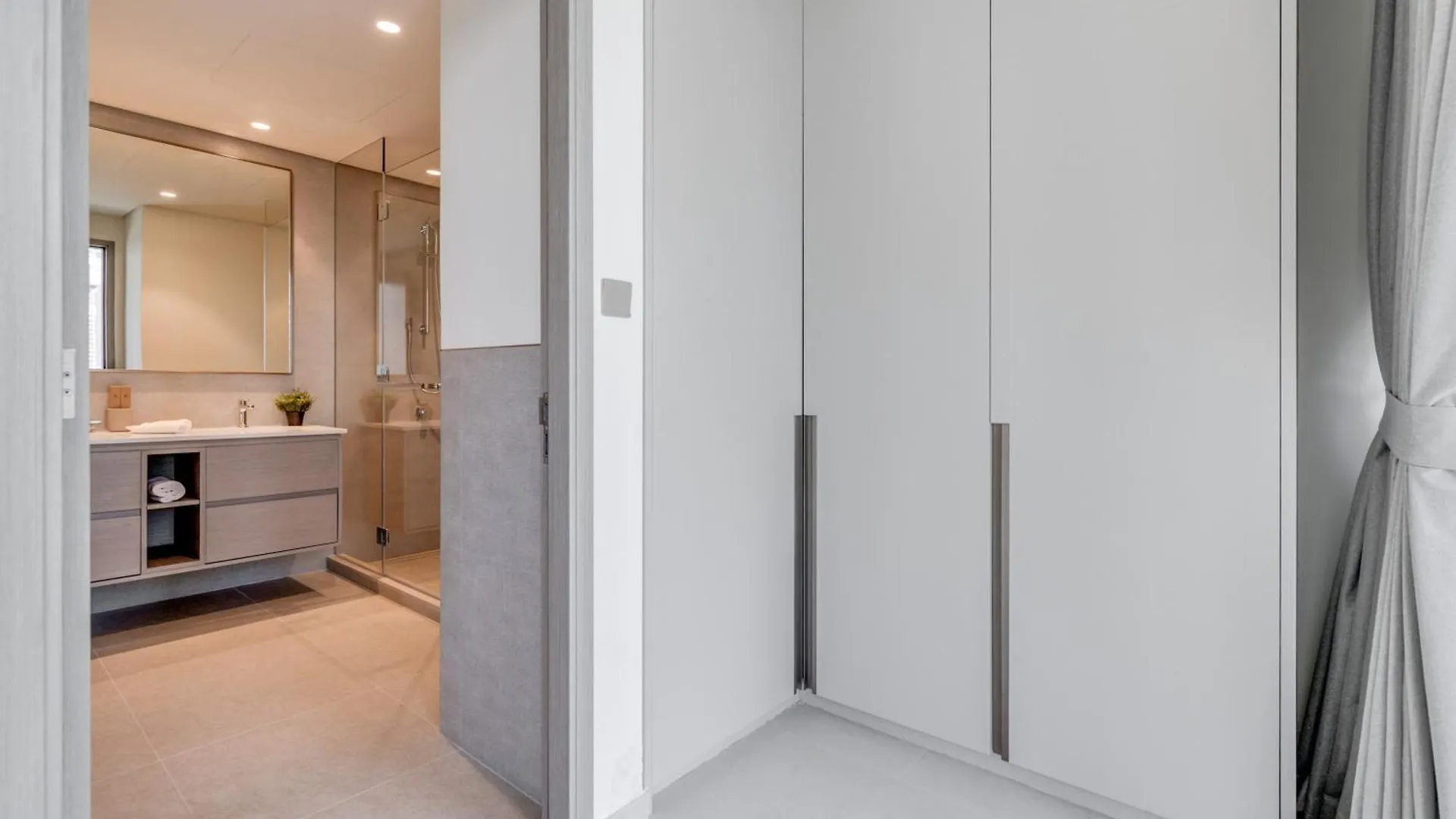 Grande Signature Residence - 2Br Modern Luxury 두바이 아파트